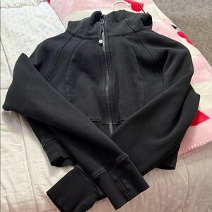 Lululemon Women's Black Zip-Up Crop Jacket Sz: 6